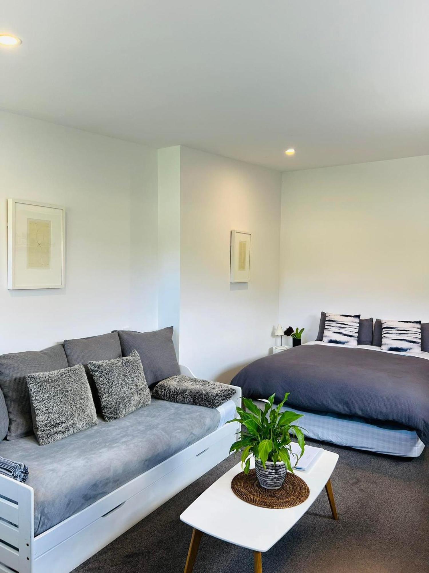 The White Room Wanaka Exterior foto